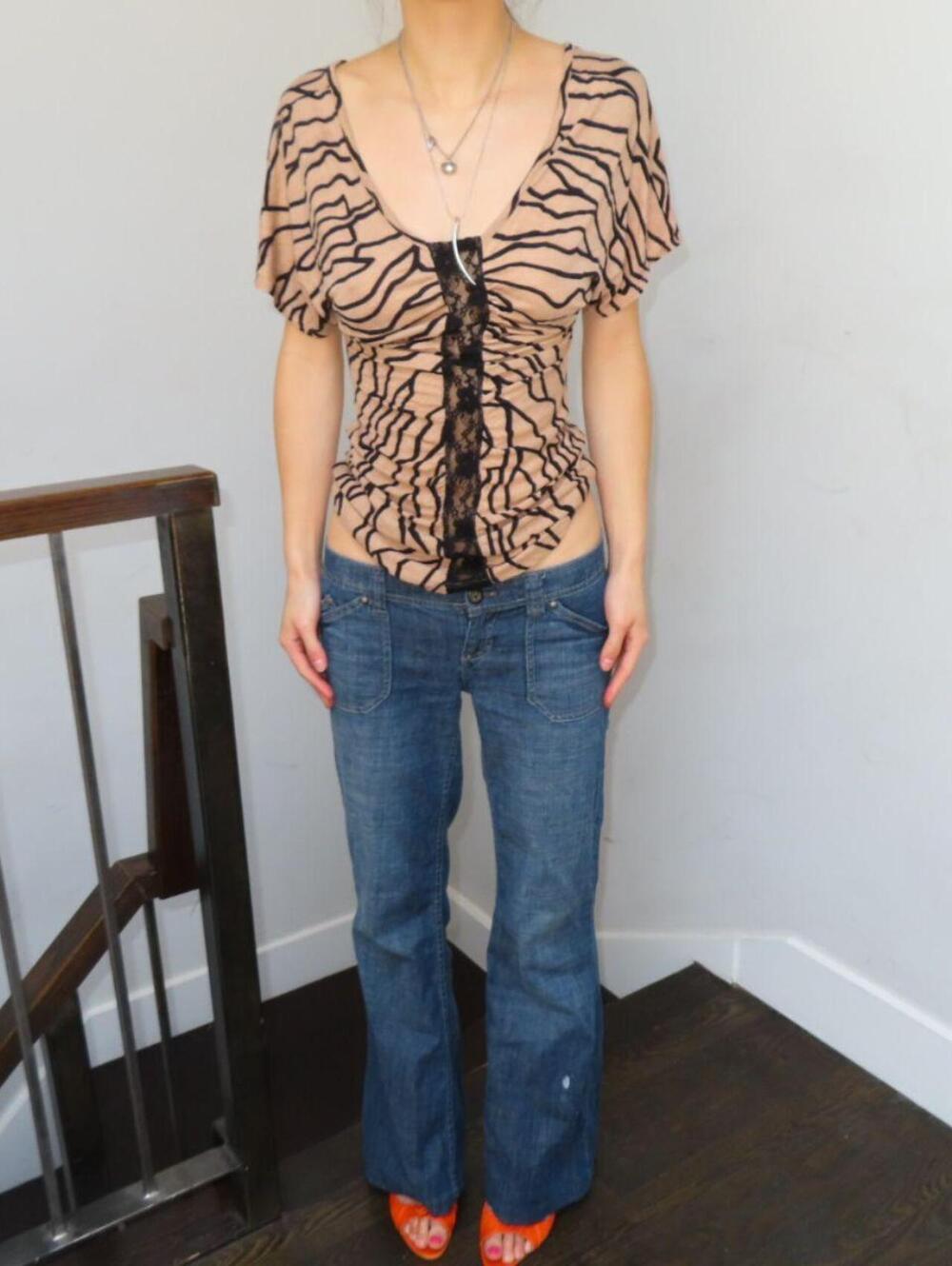 Wet Seal Women's Black and Cream Shirt